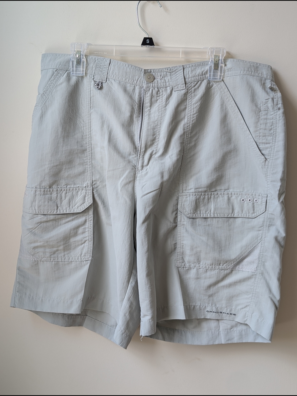 Columbia PFG Mens Cargo Fishing Shorts Size 40 Omni-Shade Sun Protection Gray